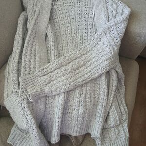 Elegant Cream Cable Knit Cardigan
